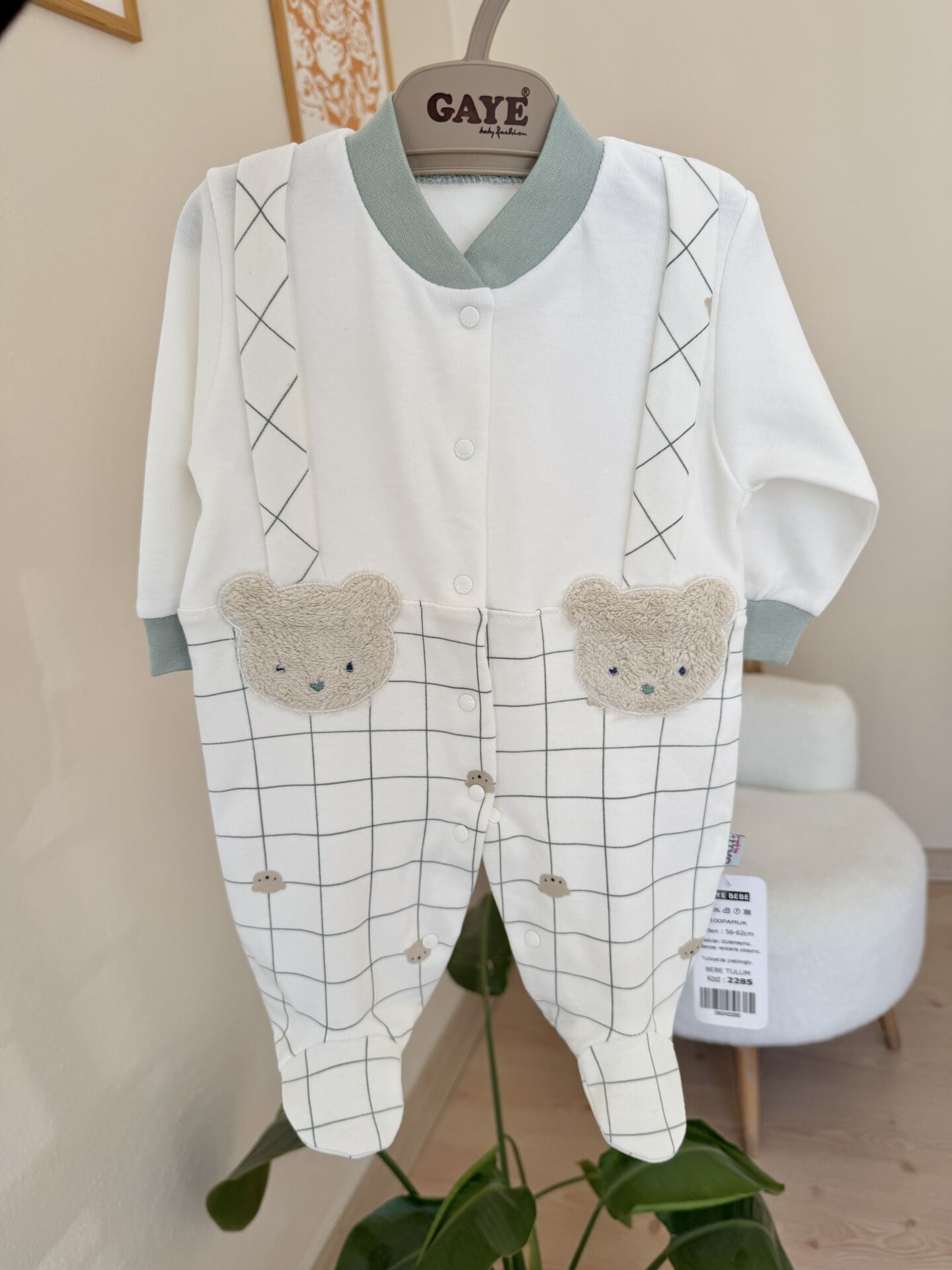 Yeşil ayıcıklı tulum