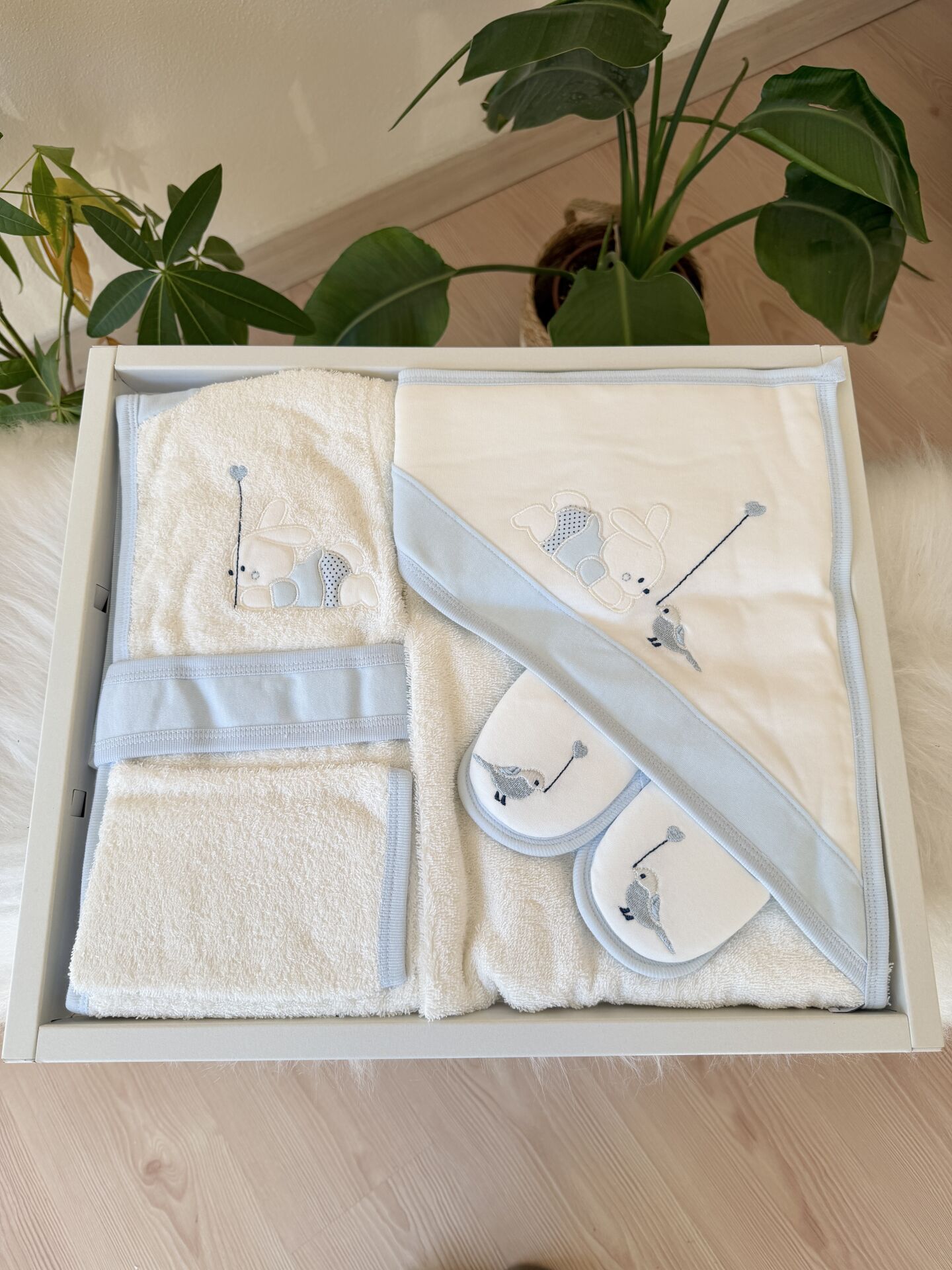 Mavi tavşan kuş banyo set