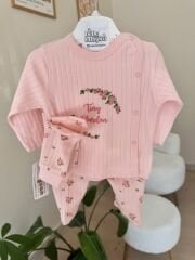 Pembe çiçekli pratik takım