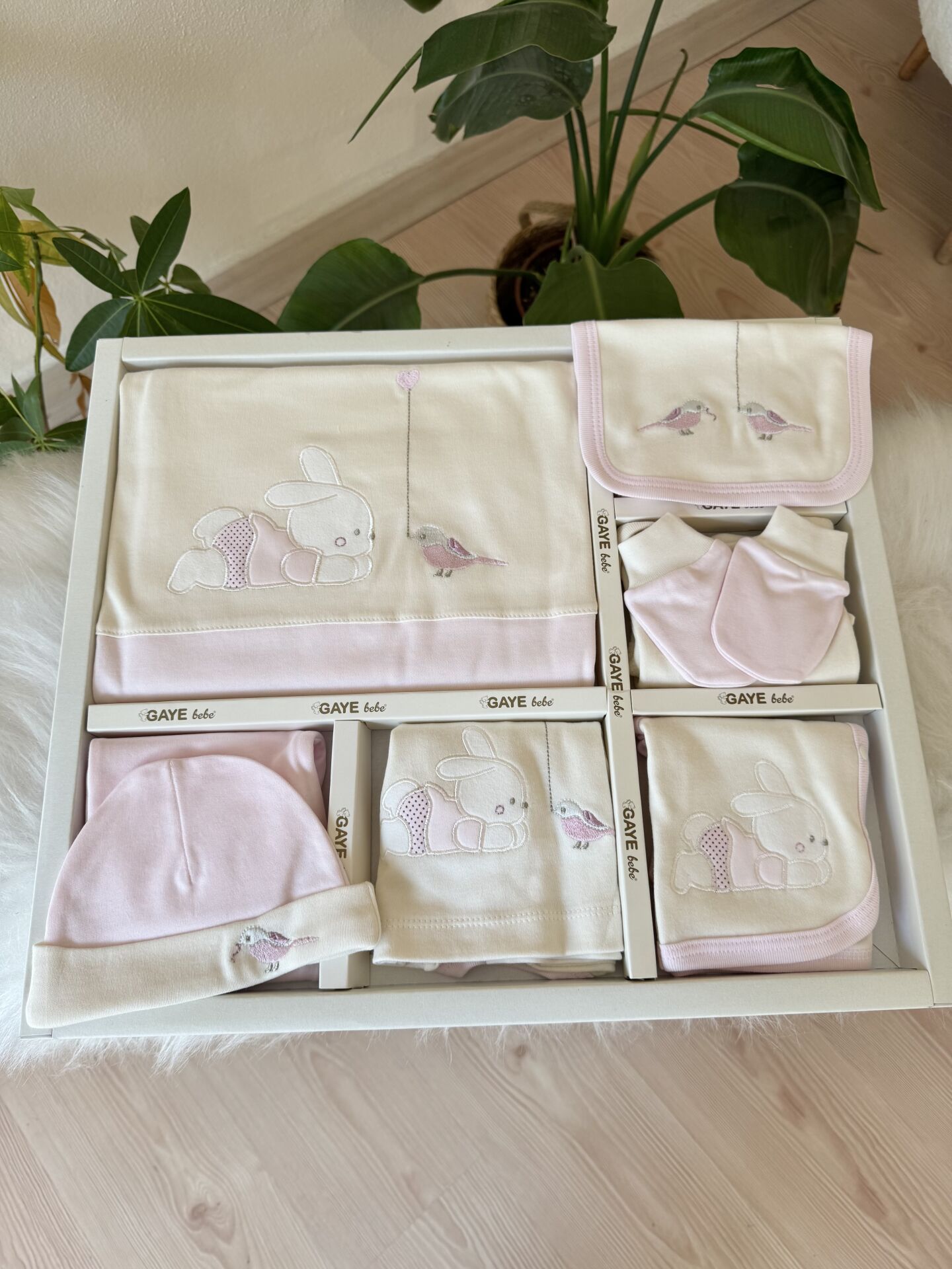 Pembe tavşan kuş 10 parça set