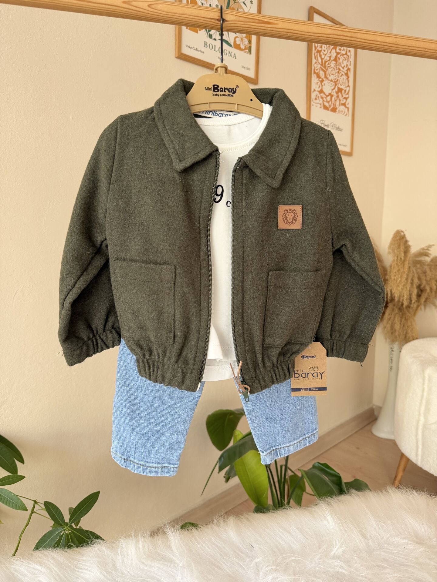 Yeşil kaşe bomber ceketli 3’lü takım