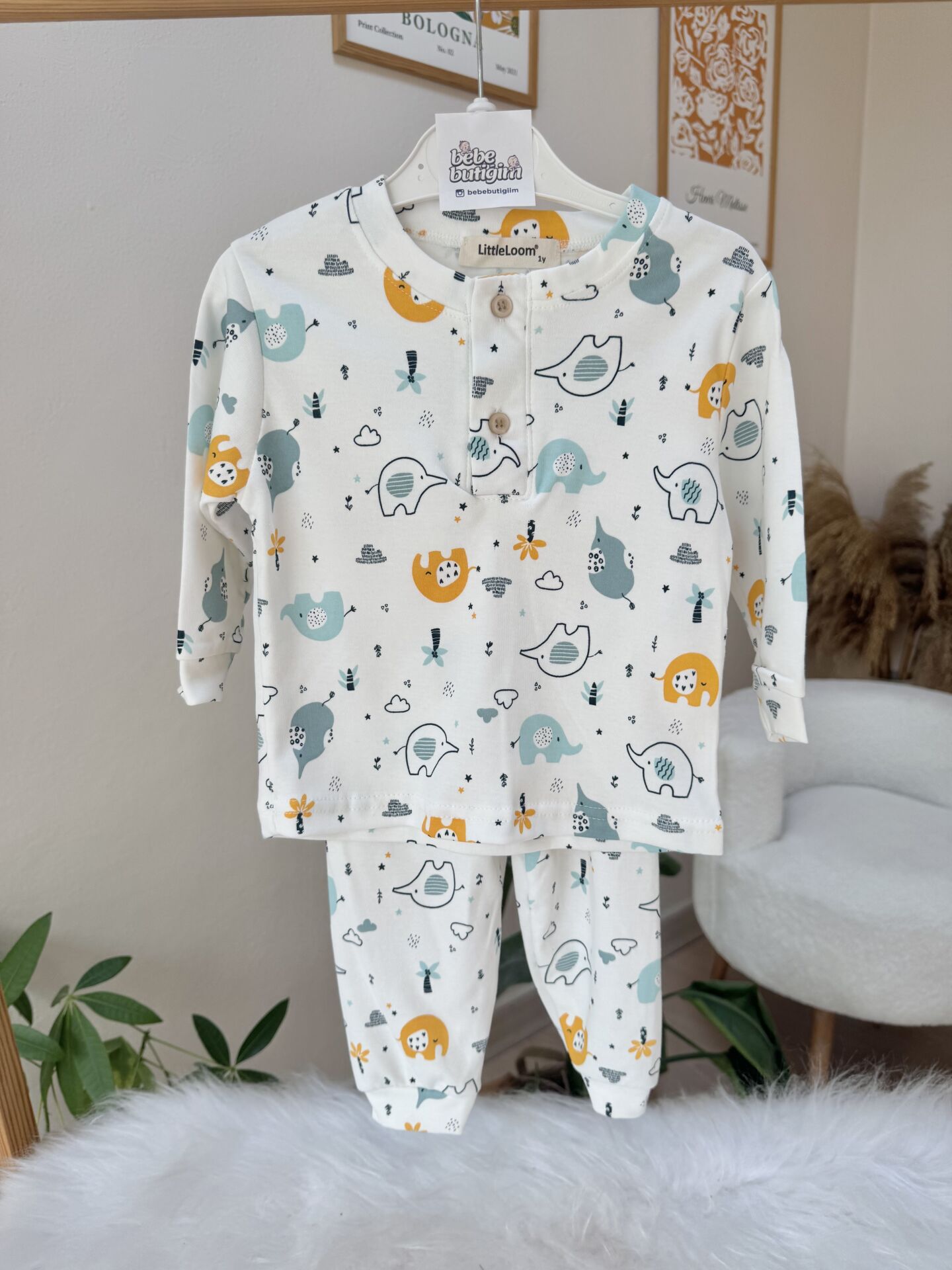 Renkli filler pijama takımı