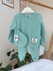 Yeşil şapkalı 3’lü takım