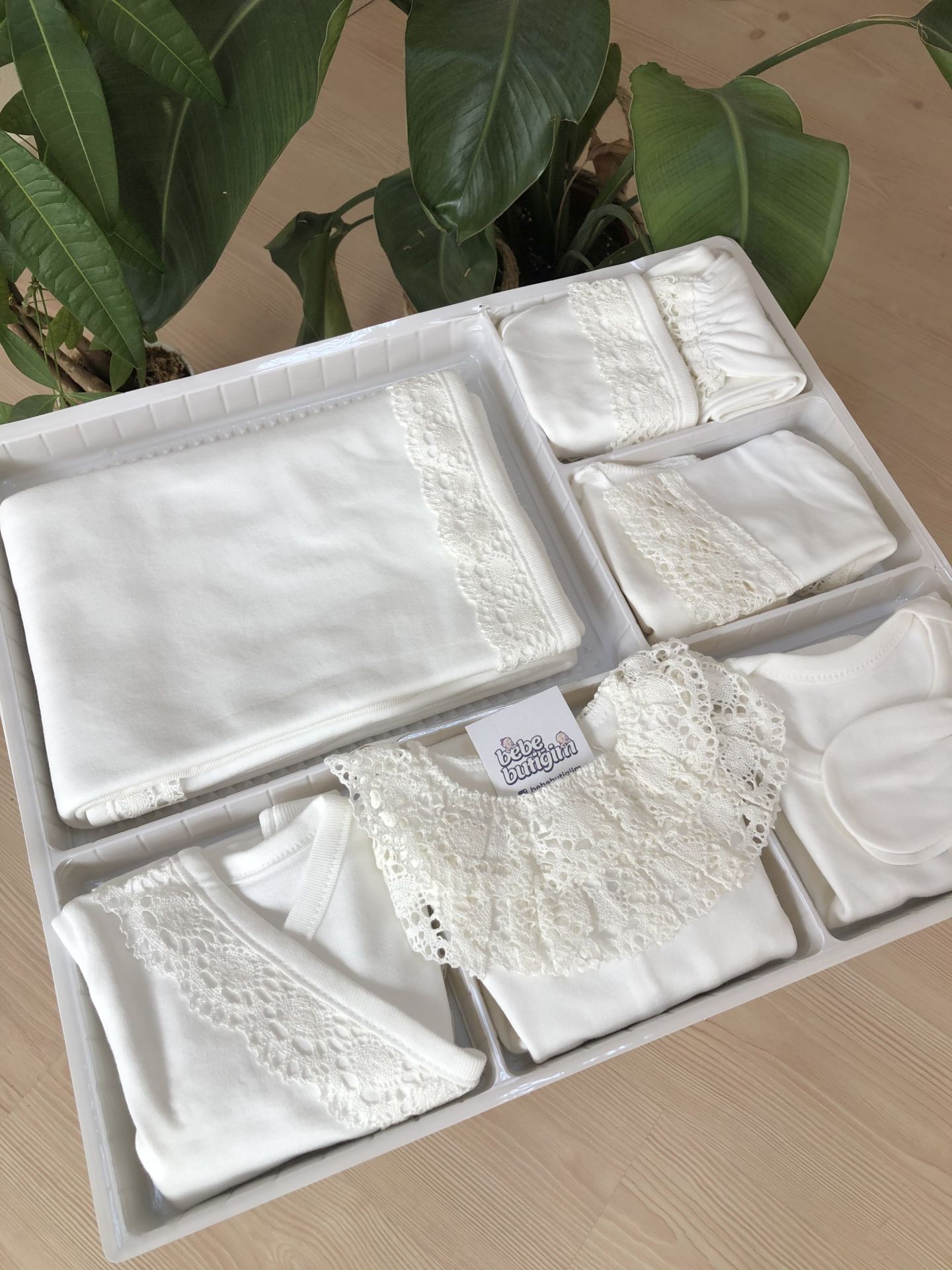 Tasarım güpürlü tulumlu 10 parça set