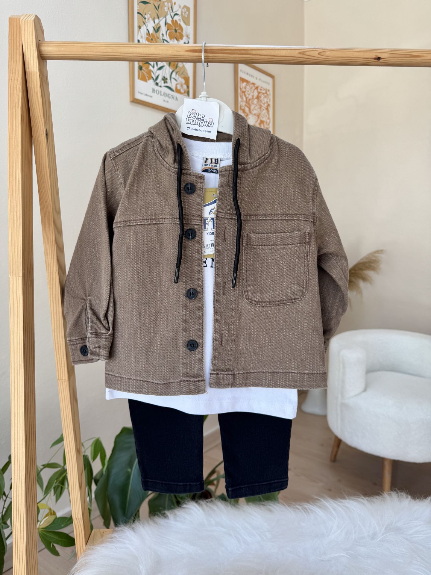 Kahve ceketli 3’lü takım