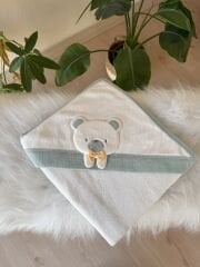 Yeşil ayıcıklı havlu