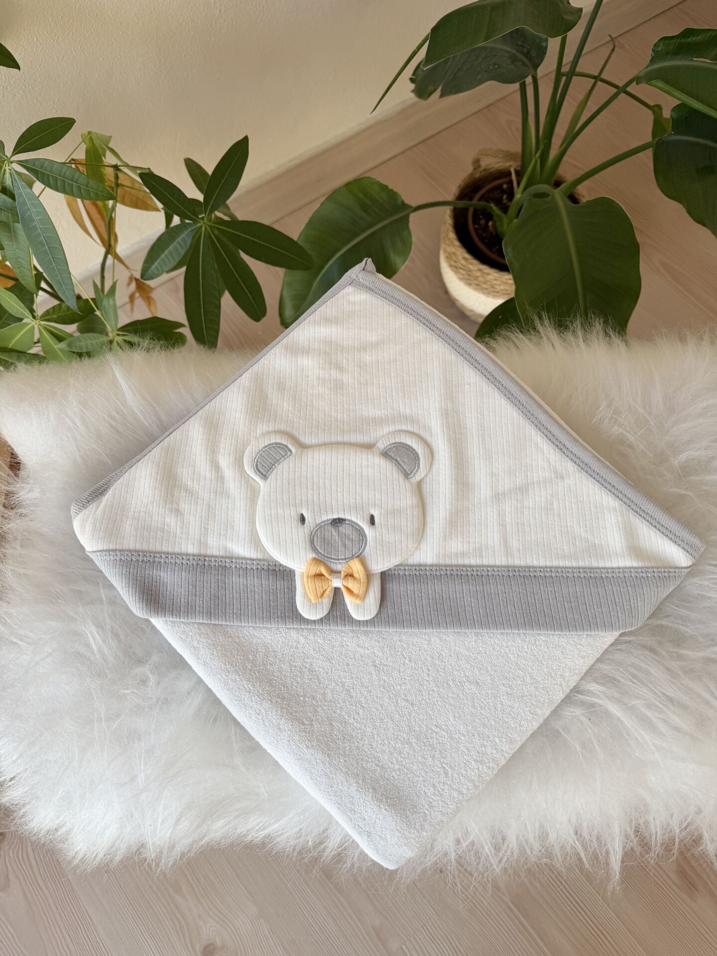 Gri ayıcıklı havlu