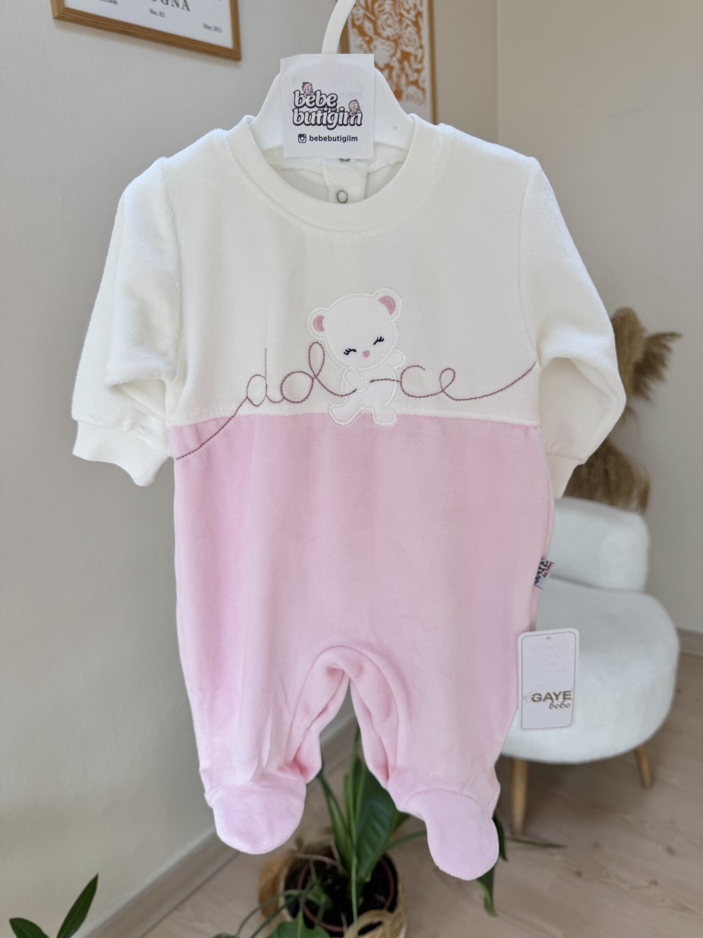 Pembe ayıcıklı kadife tulum