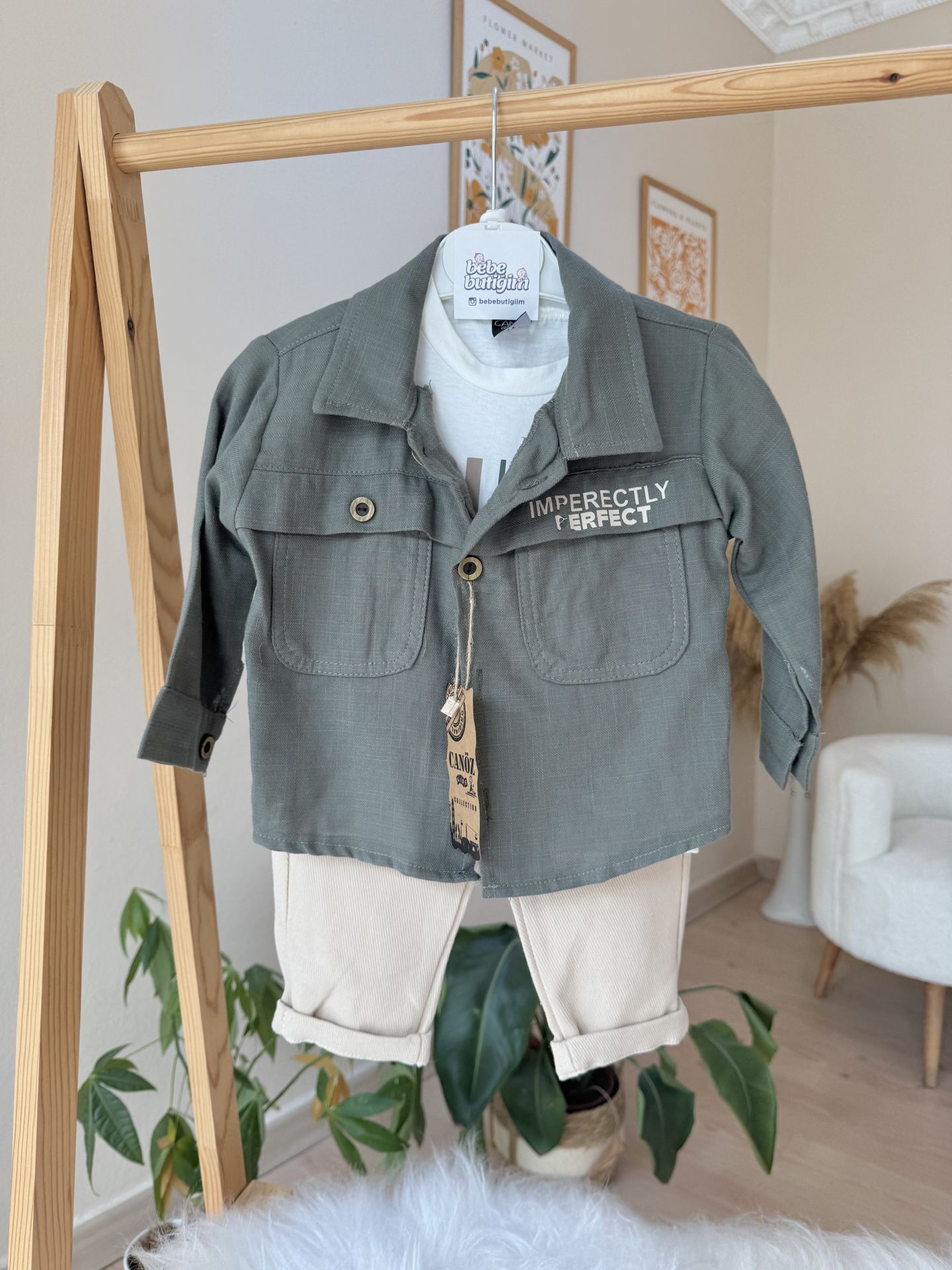 Yeşil gömlekli 3’lü takım