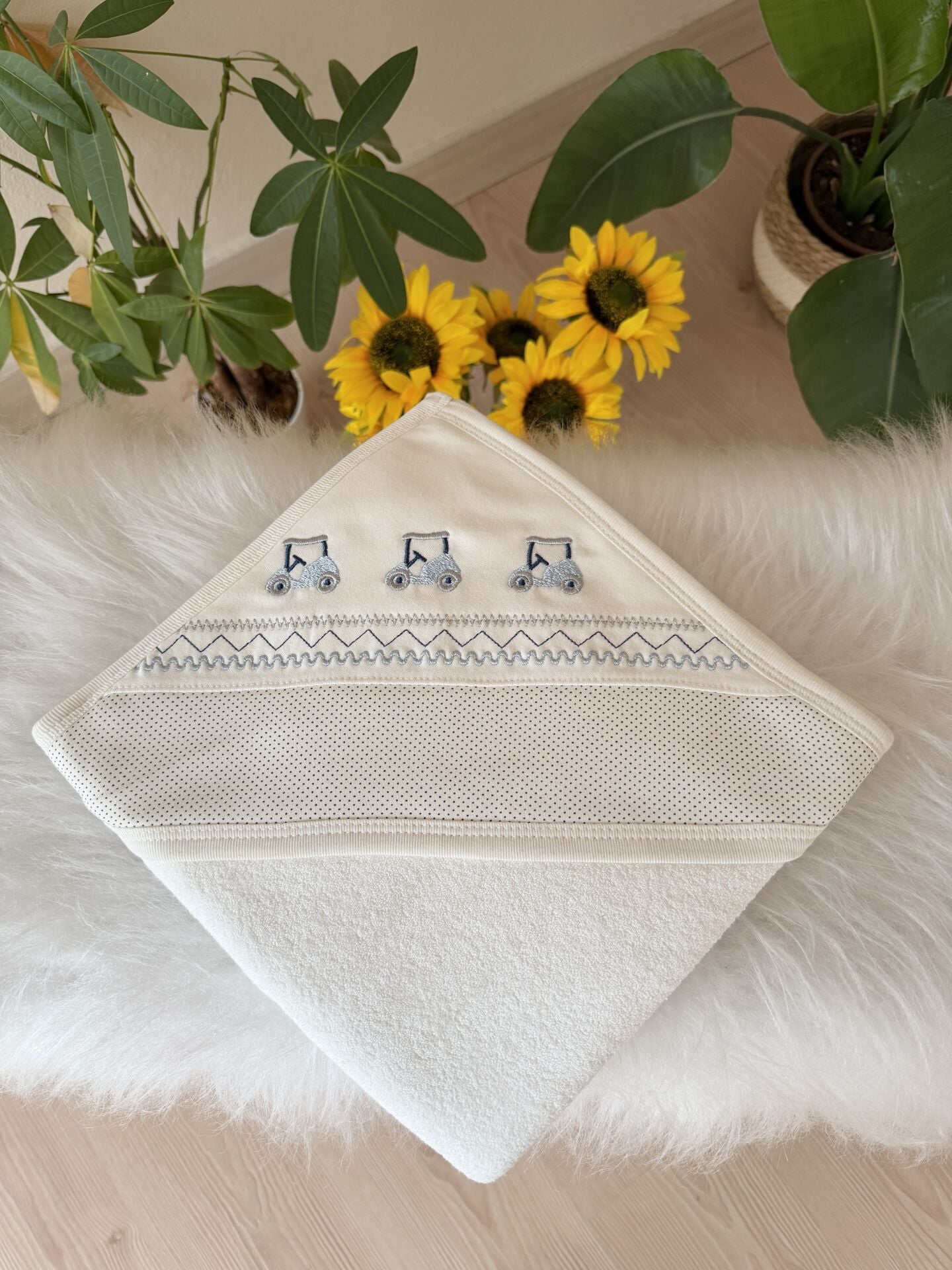 Premium Bej traktörlü havlu