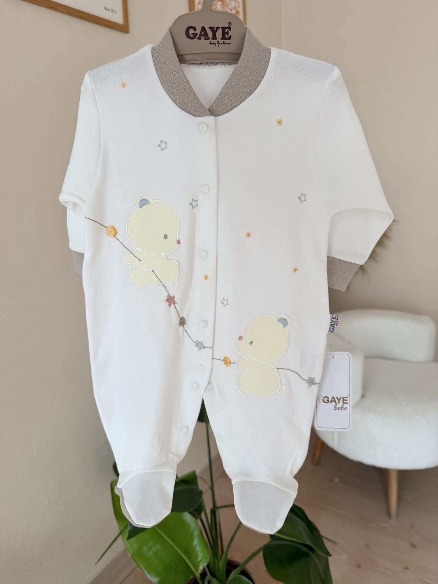 Kahve ayıcıklı tulum