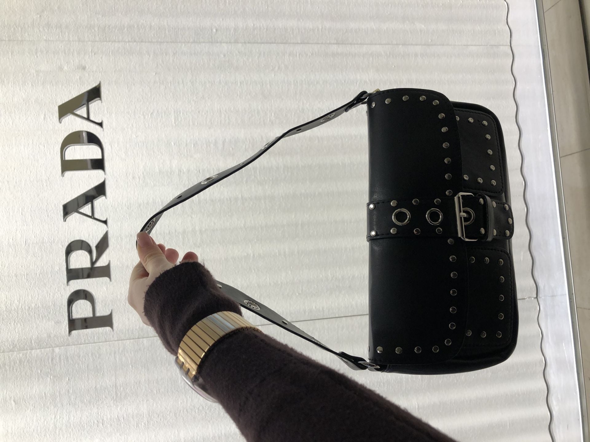 Siyah zımbalı orj marka muadili