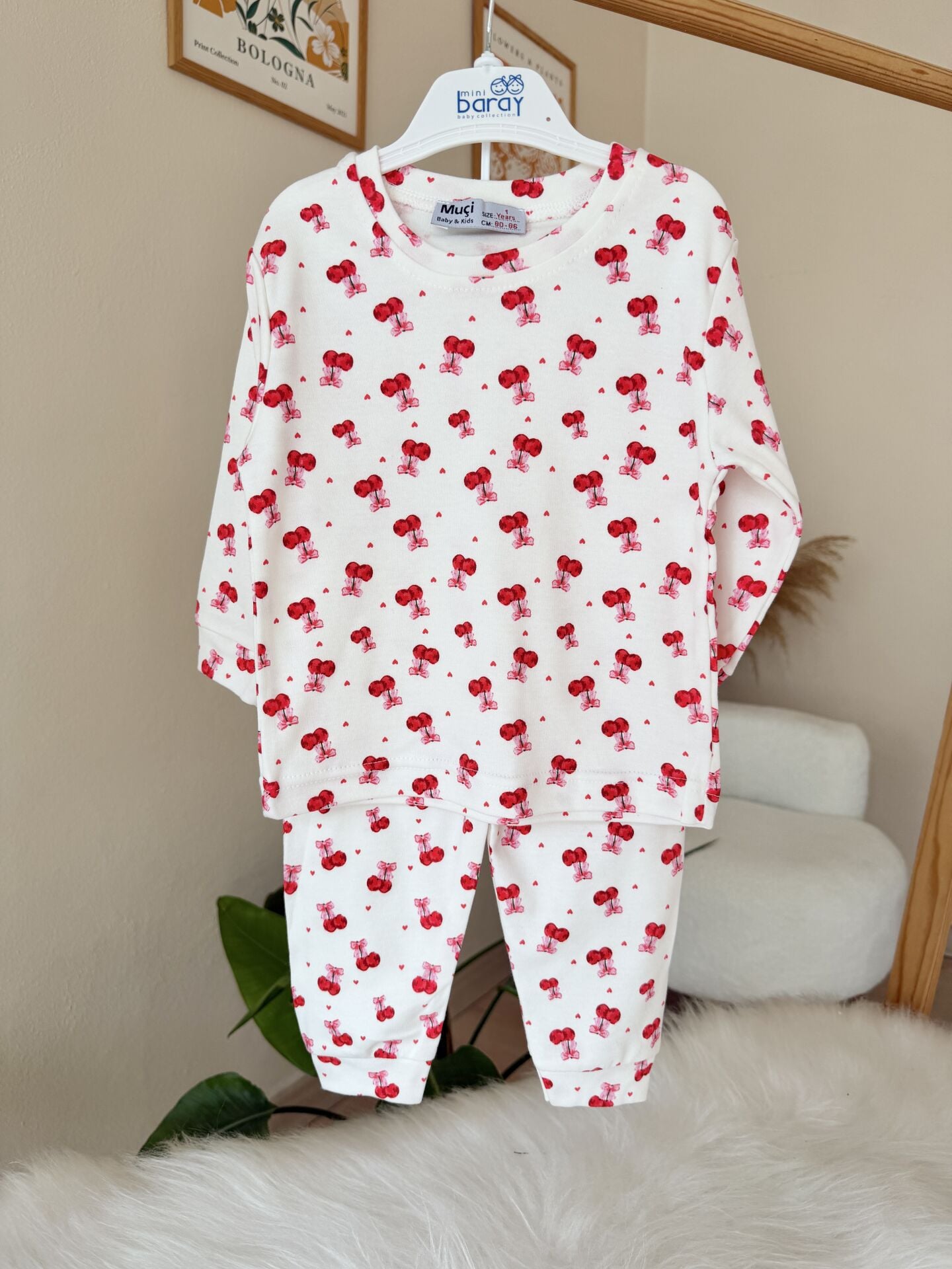 Lüx kalite kirazlı pijama takımı
