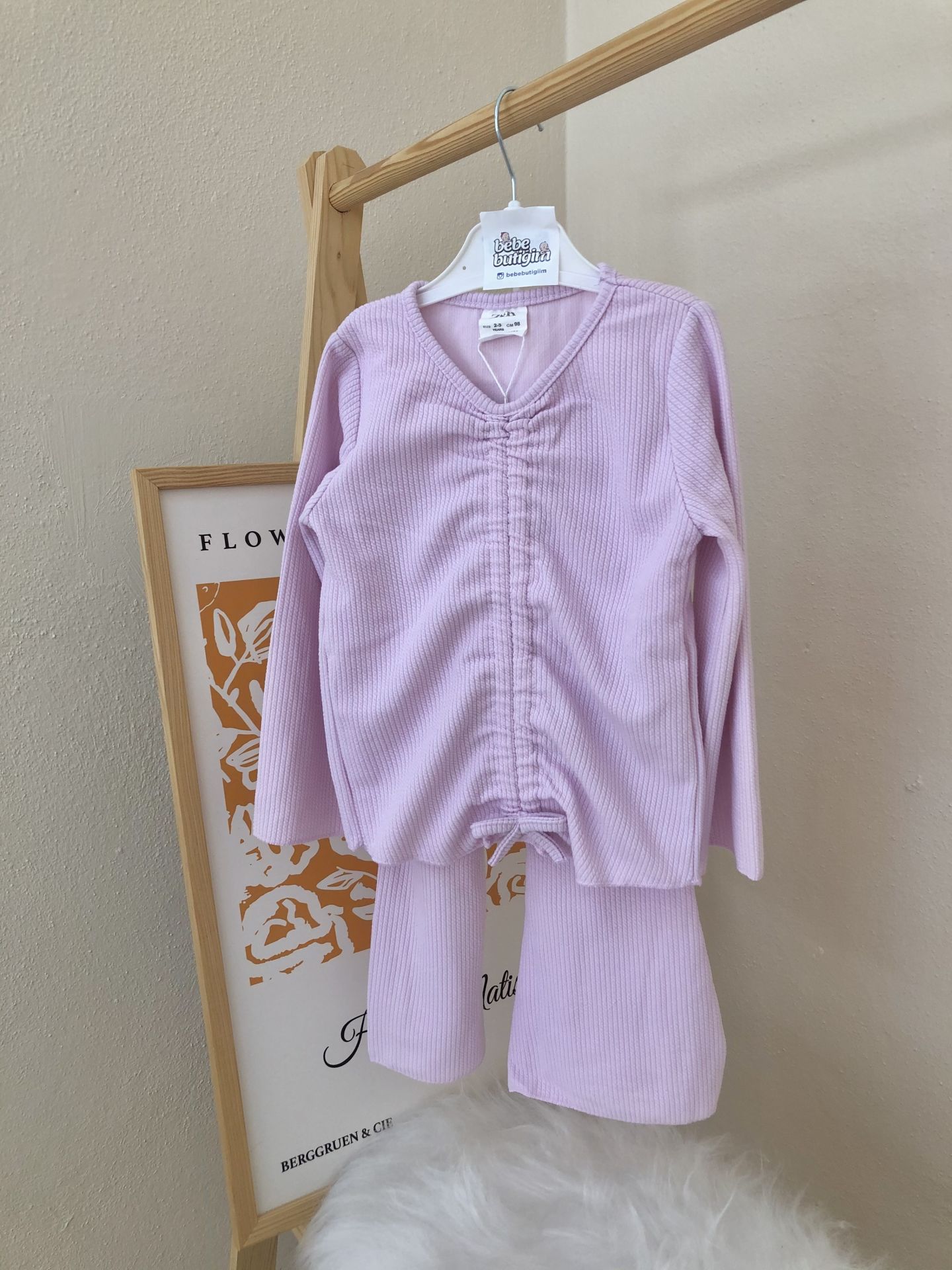 Lila büzgülü takım