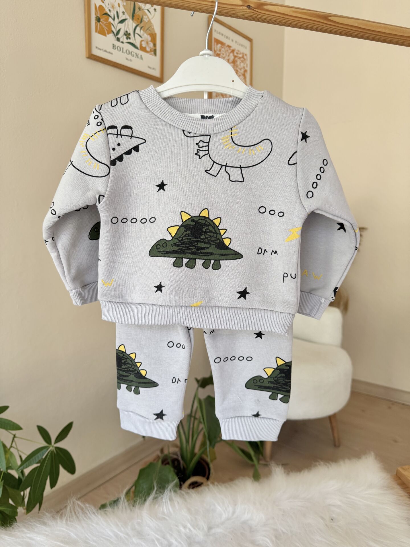 Gri dinazorlu 3 ip eşofman takımı