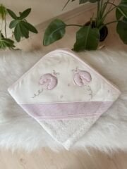 Pembe uğur böcekli havlu