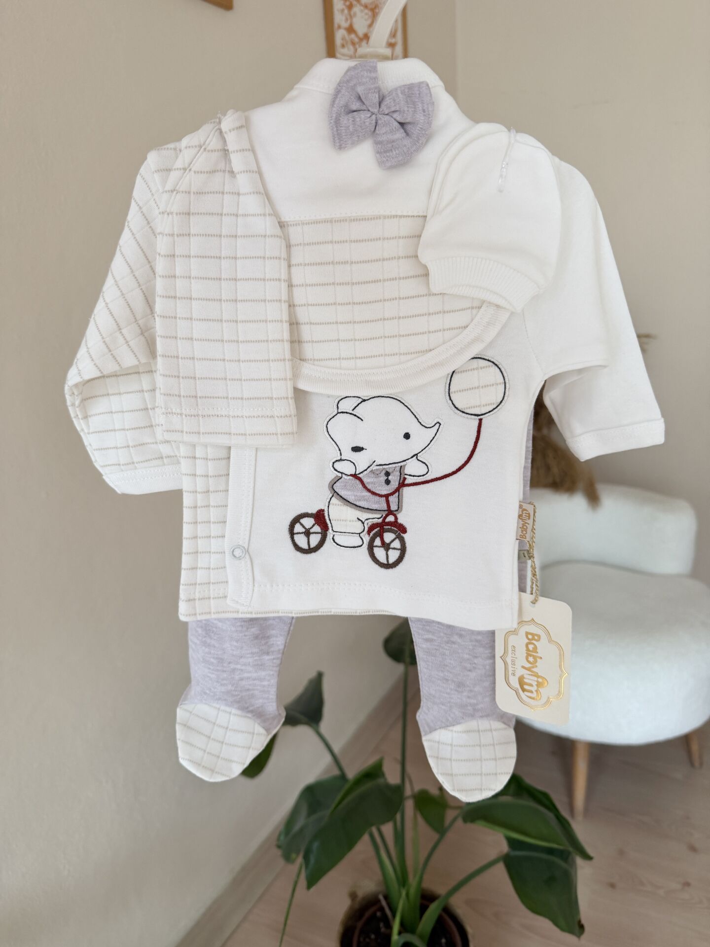 Bej papyonlu fil 5’li set