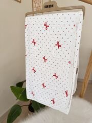 Fiyonklu çift katlı battaniye