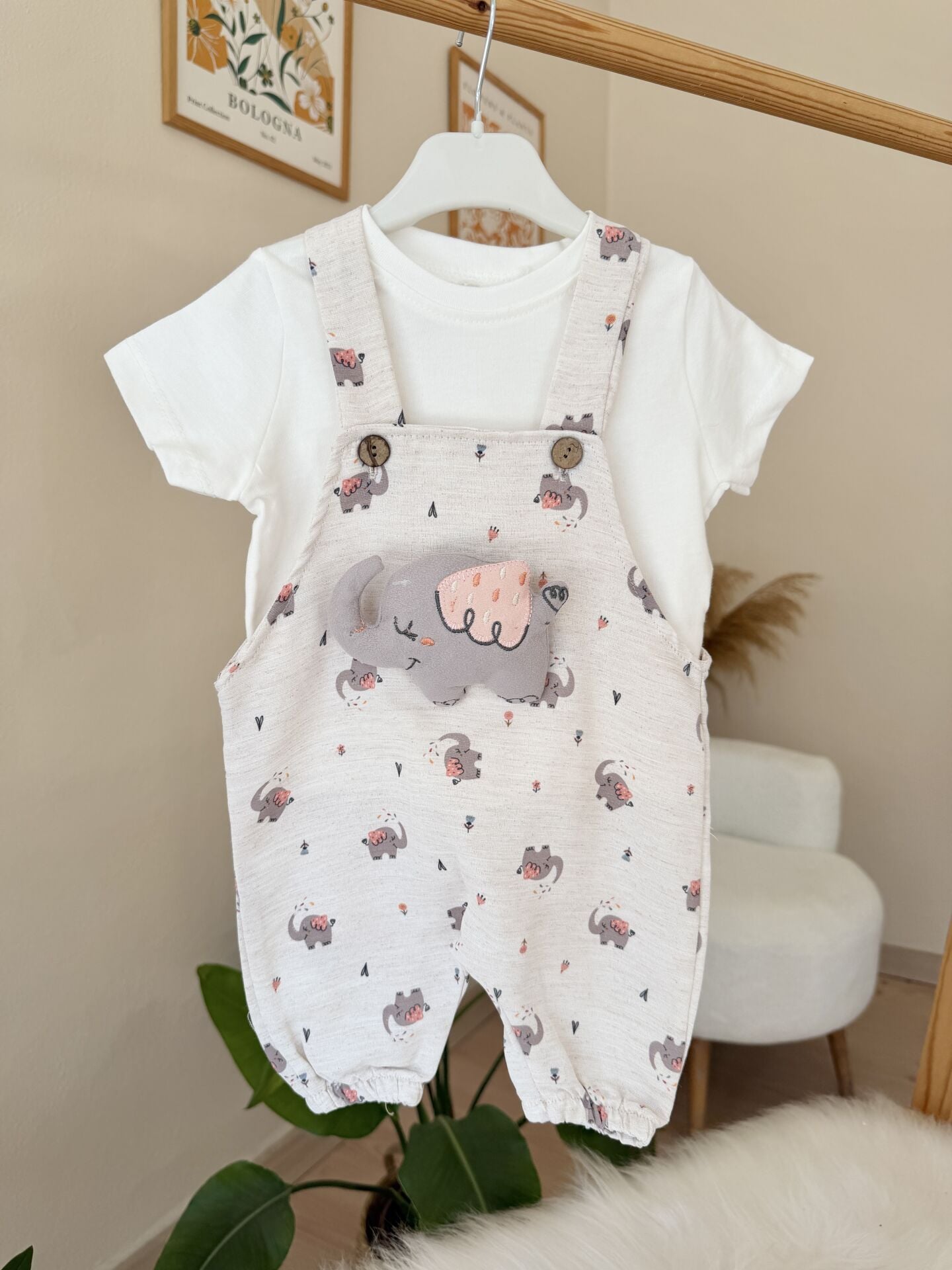 Sevimli fil badili slopet