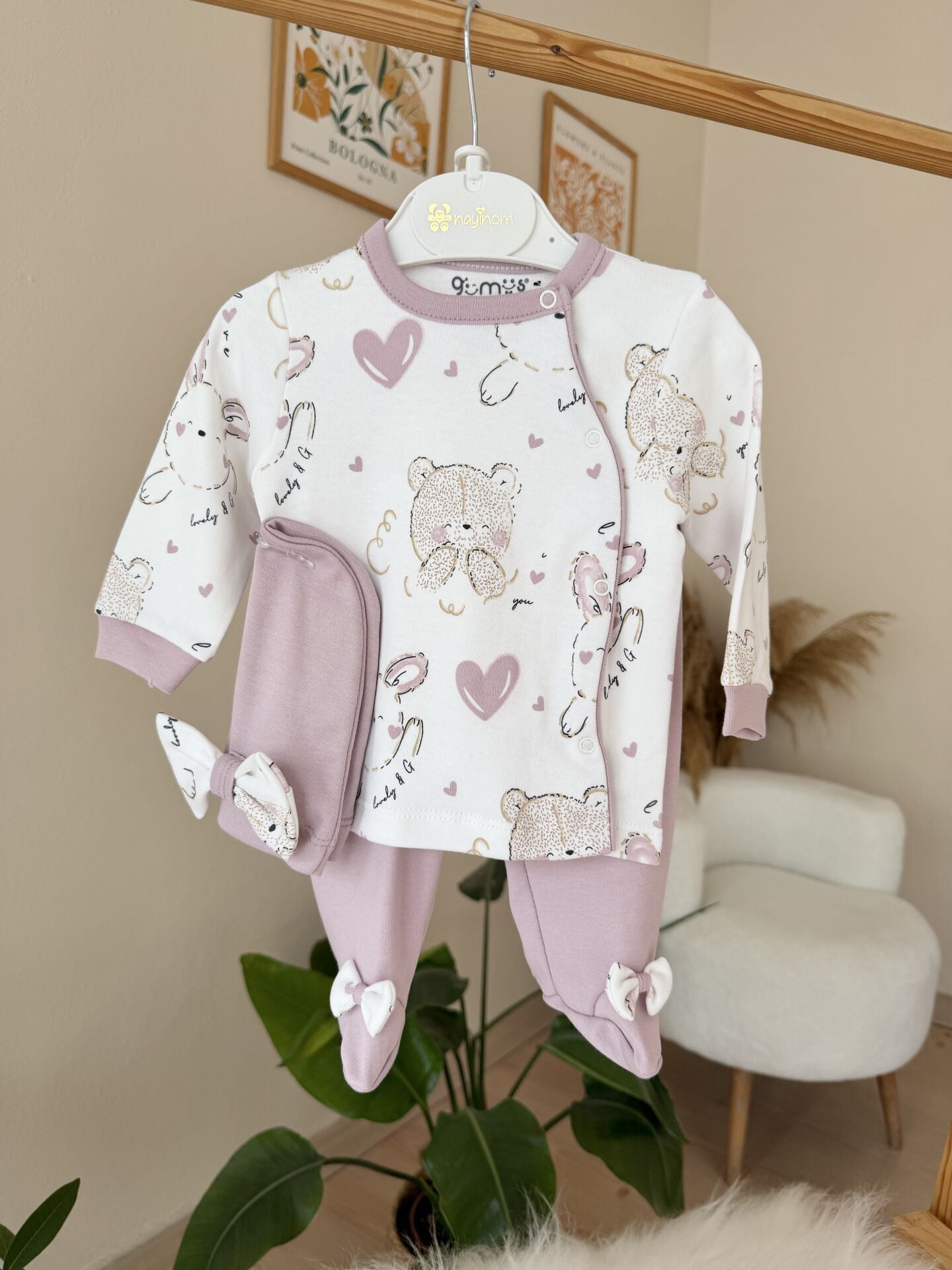 Lila fiyonklu 3’lü pratik takım