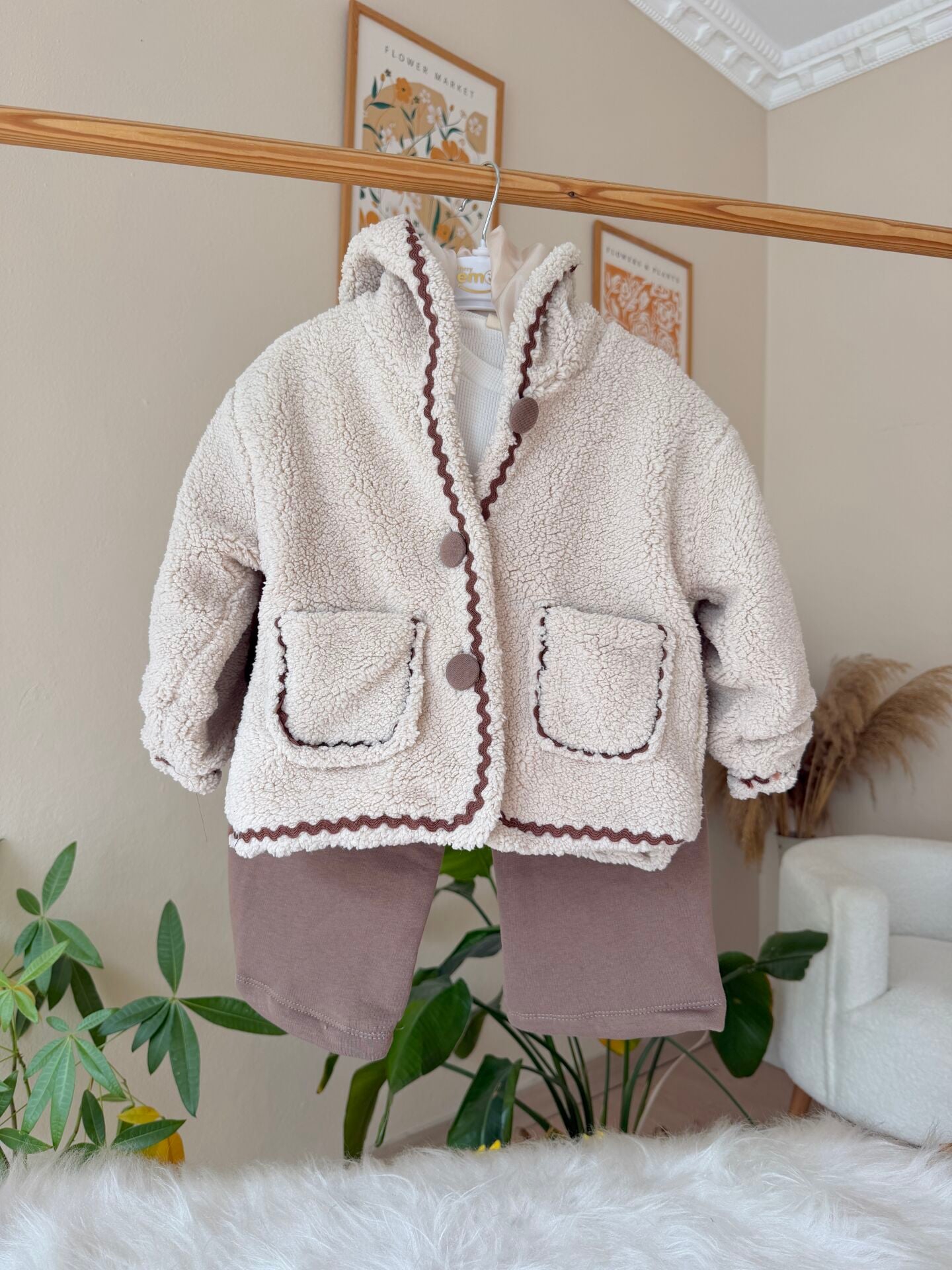 Kahve bonjour peluş montlu 3’lü takım