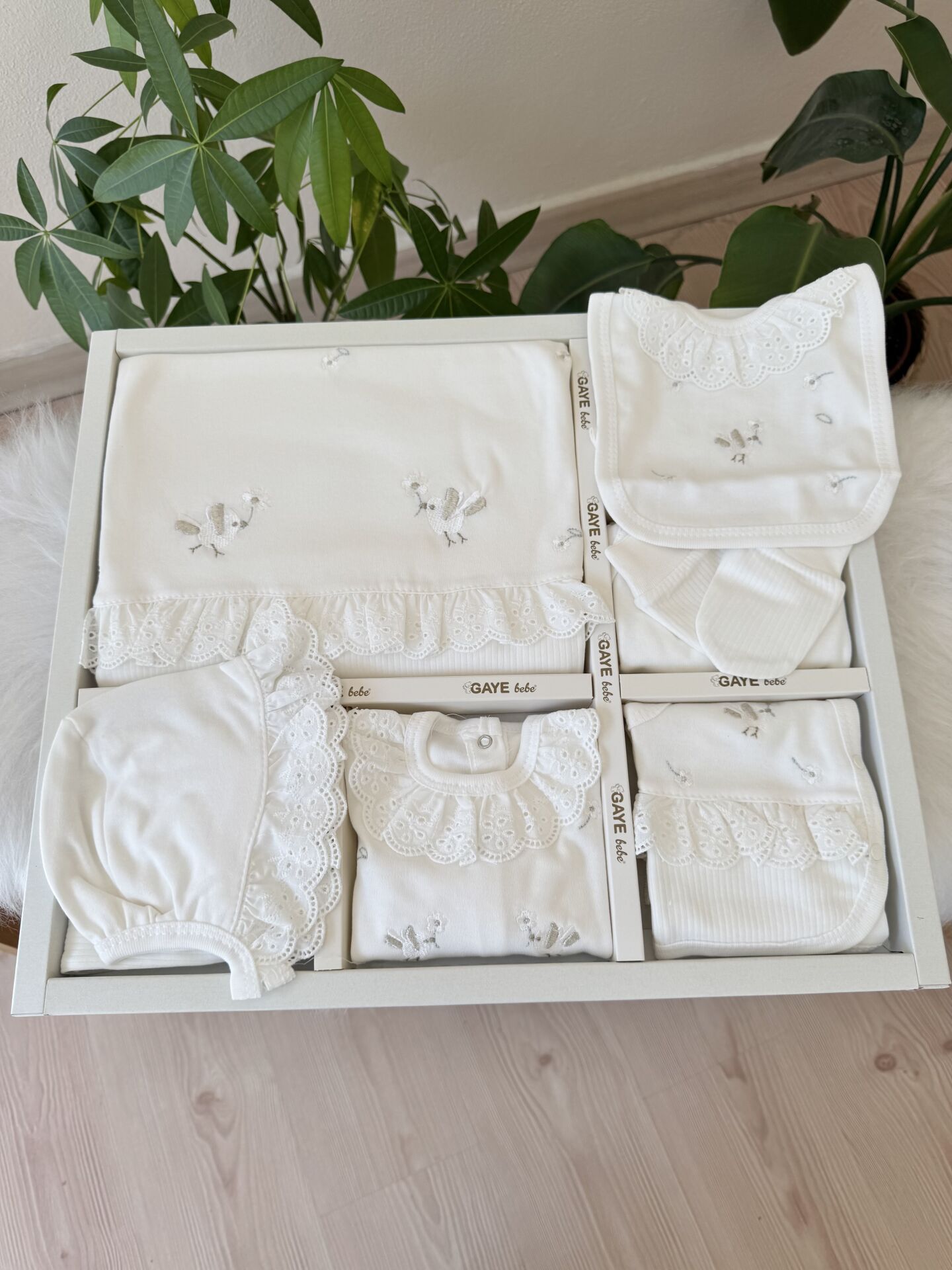 Kuş detaylı Fisto 10 parça hastane çıkış seti