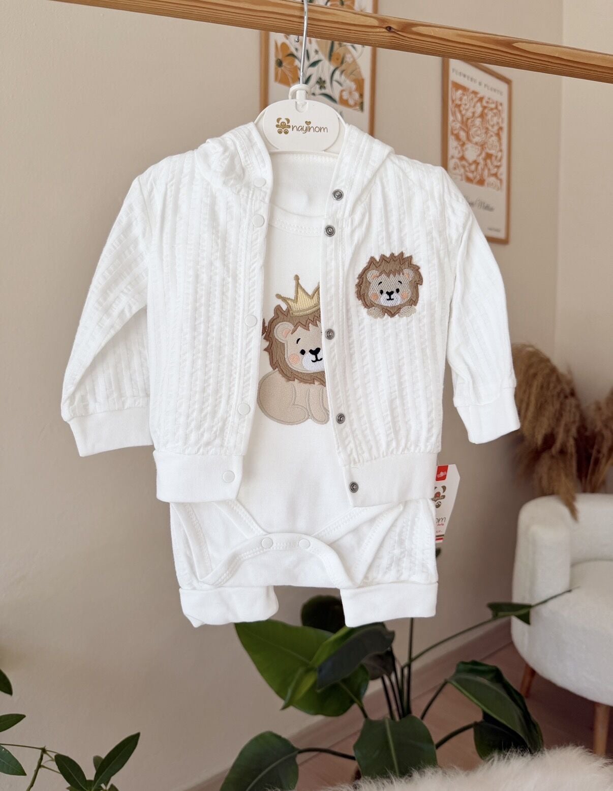 Beyaz Aslanlı 3’lü hırkalı takım