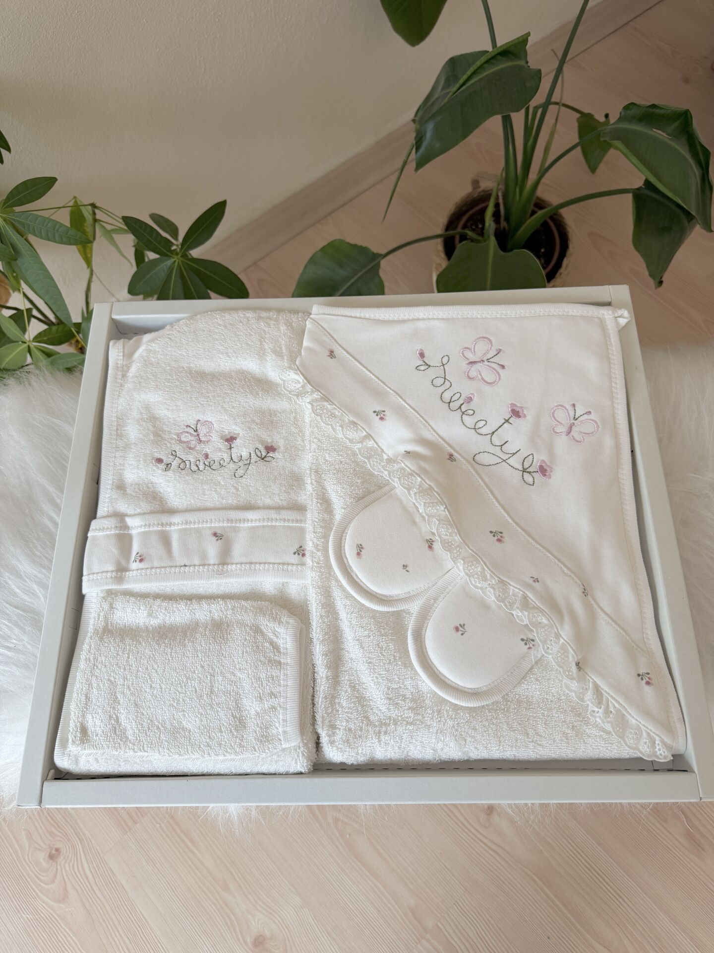 Fisto çiçekli banyo seti