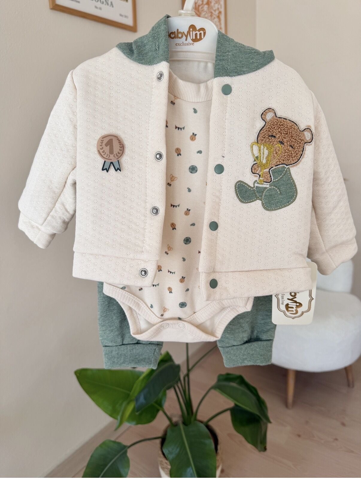 Yeşil sevimli ayıcık 3’lü hırkalı takım