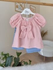 Pembe müslin fiyonklu kot şortlu takım