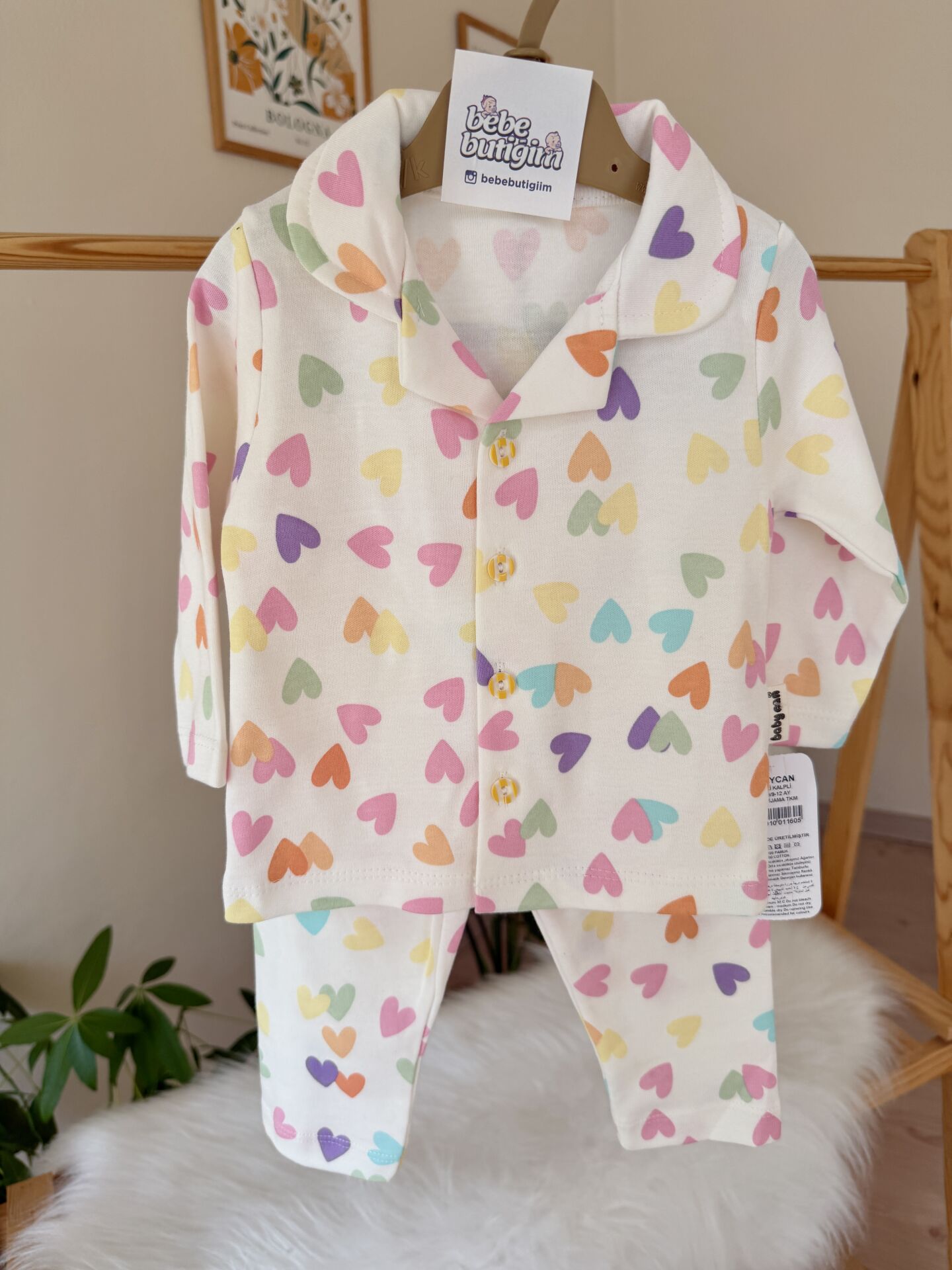 Lüx kalite yaka detaylı kalpli pijama takımı