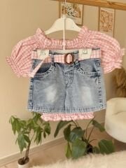 Pembe kareli gömlekli kot şortlu takım