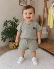 Yeşil müslin şortlu takım