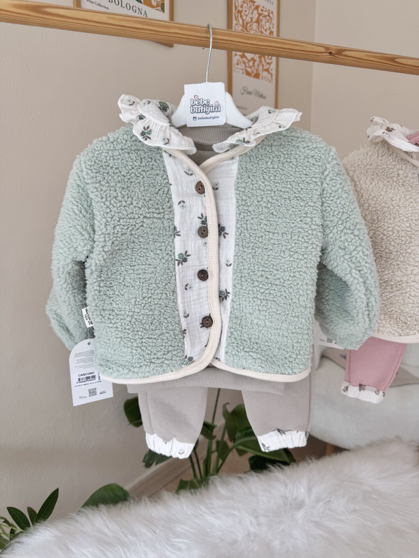 PREMİUM Çiçekli kürk hırkalı 3’lü takım