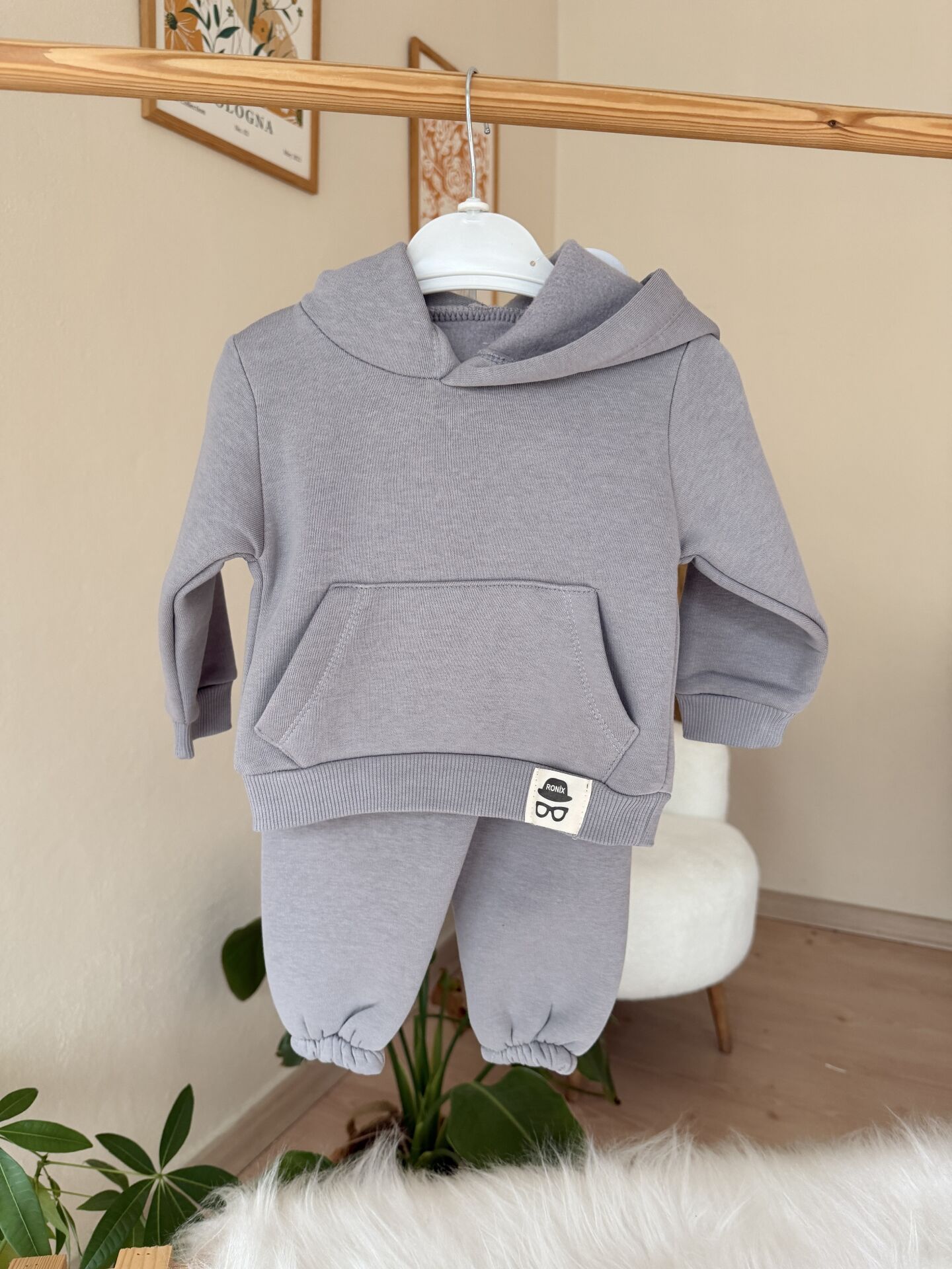 Gri 3 ip eşofman takımı