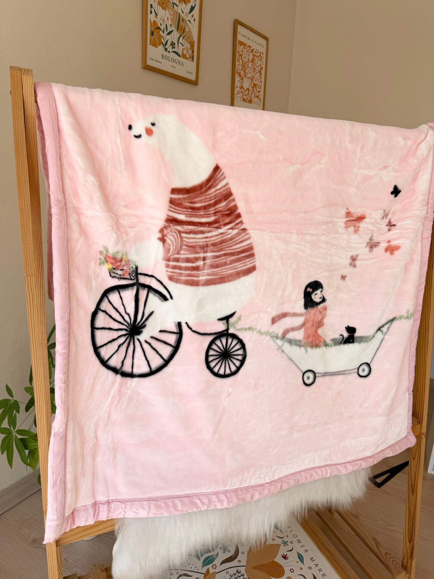 Pembe kadifemsi dokulu battaniye