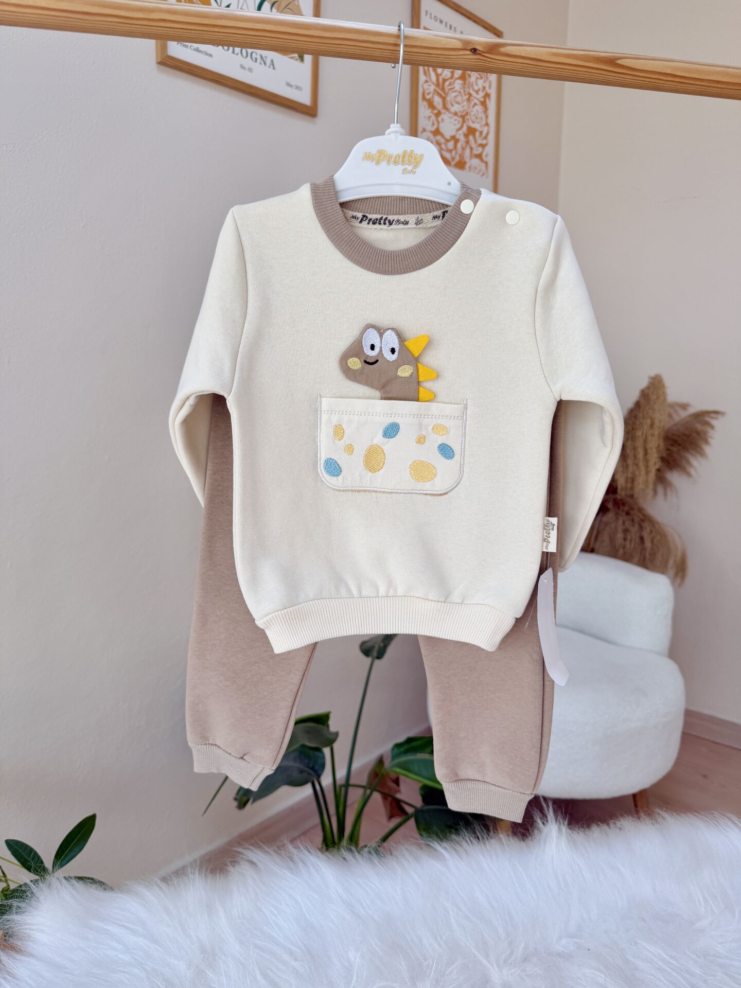 Kahve dinazorlu 2’li takım