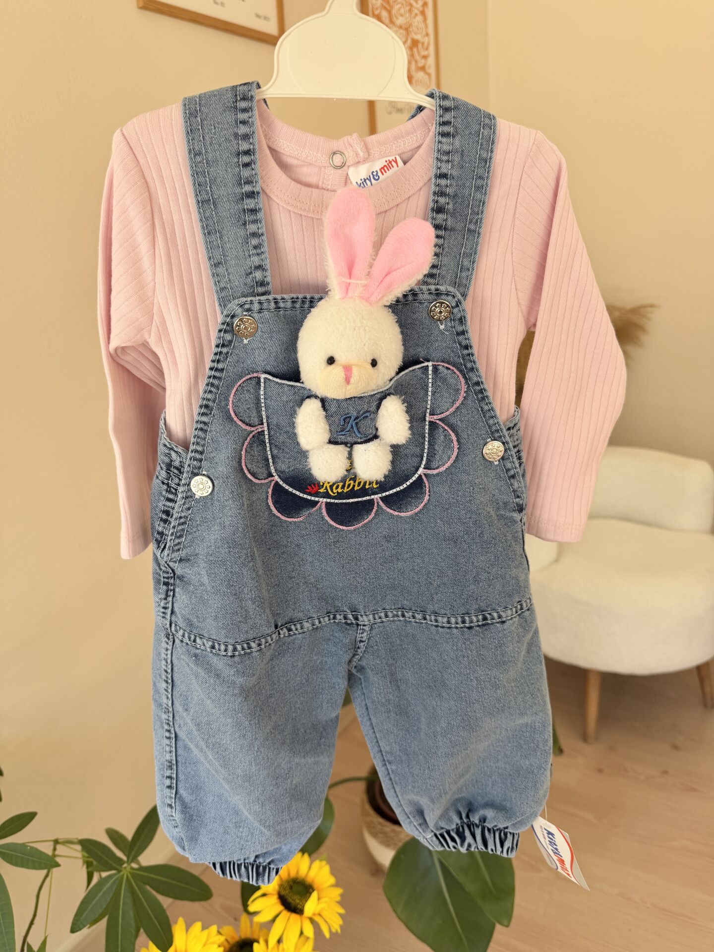 Pembe tavşan kot Slopet