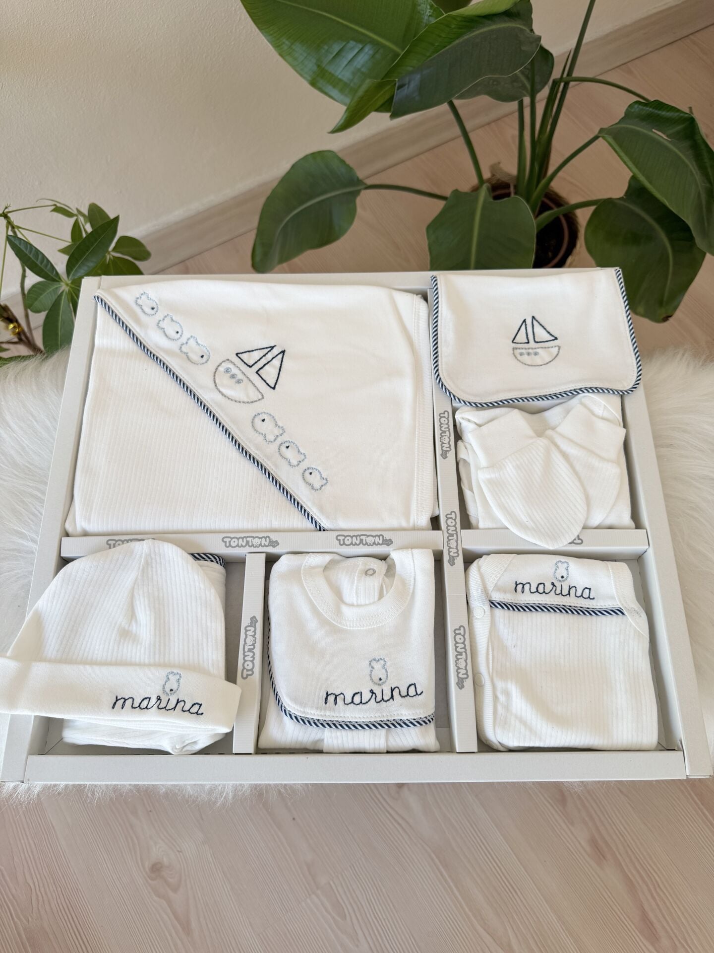 Balıklı marina 10 parça hastane çıkış set