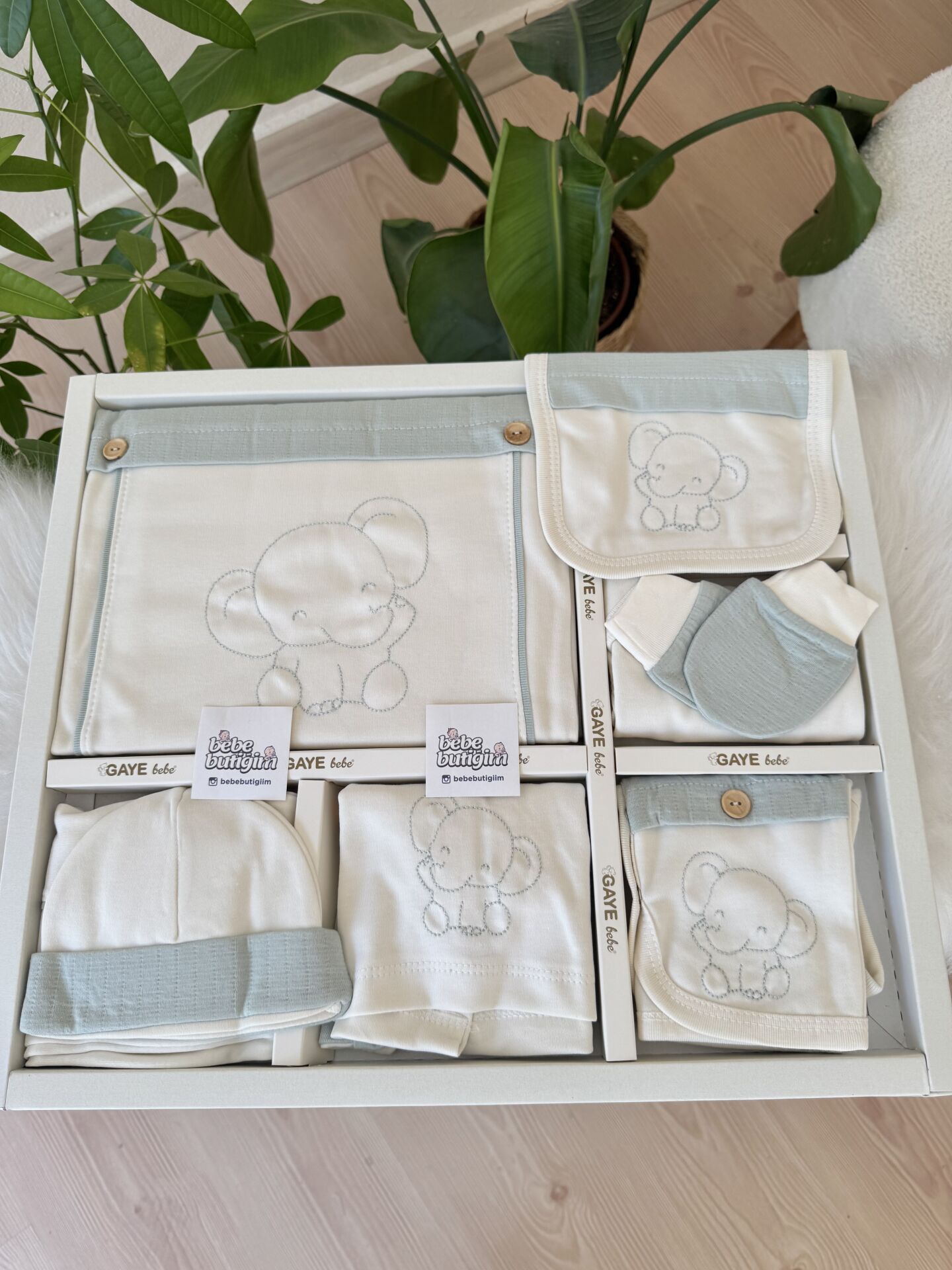 PREMİUM yeşil filli 10 parça hastane çıkış set