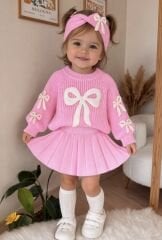 Pembe fiyonklu 3’lü triko takım